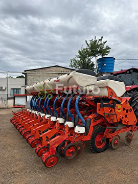 PLANTADEIRA KUHN PG 1200 EXTRA ANO 2014
