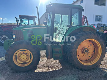 TRATOR JOHN DEERE 6115J ANO 2017