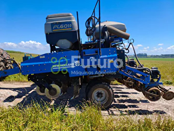 PLANTADEIRA NEW HOLLAND PL 6011 ANO 2017