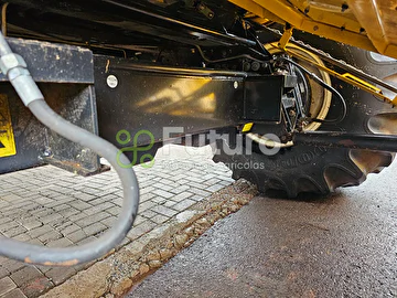 COLHEITADEIRA NEW HOLLAND 5070 ANO 2012