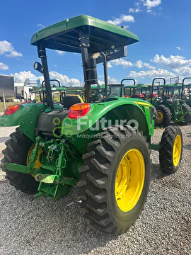 TRATOR JOHN DEERE 5060E ANO 2021