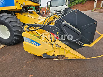 COLHEITADEIRA NEW HOLLAND 5070 ANO 2012