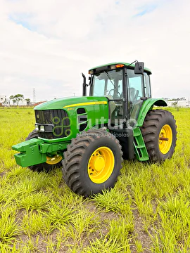 TRATOR JOHN DEERE 6165J ANO 2011