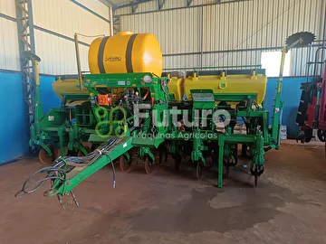 PLANTADEIRA JOHN DEERE 1111 ANO 2013