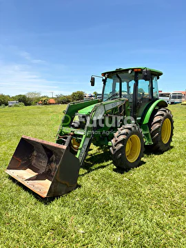 CONJUNTO TRATOR JOHN DEERE 5080E ANO 2022