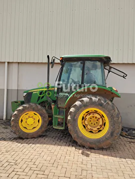 TRATOR JOHN DEERE 5080E ANO 2021