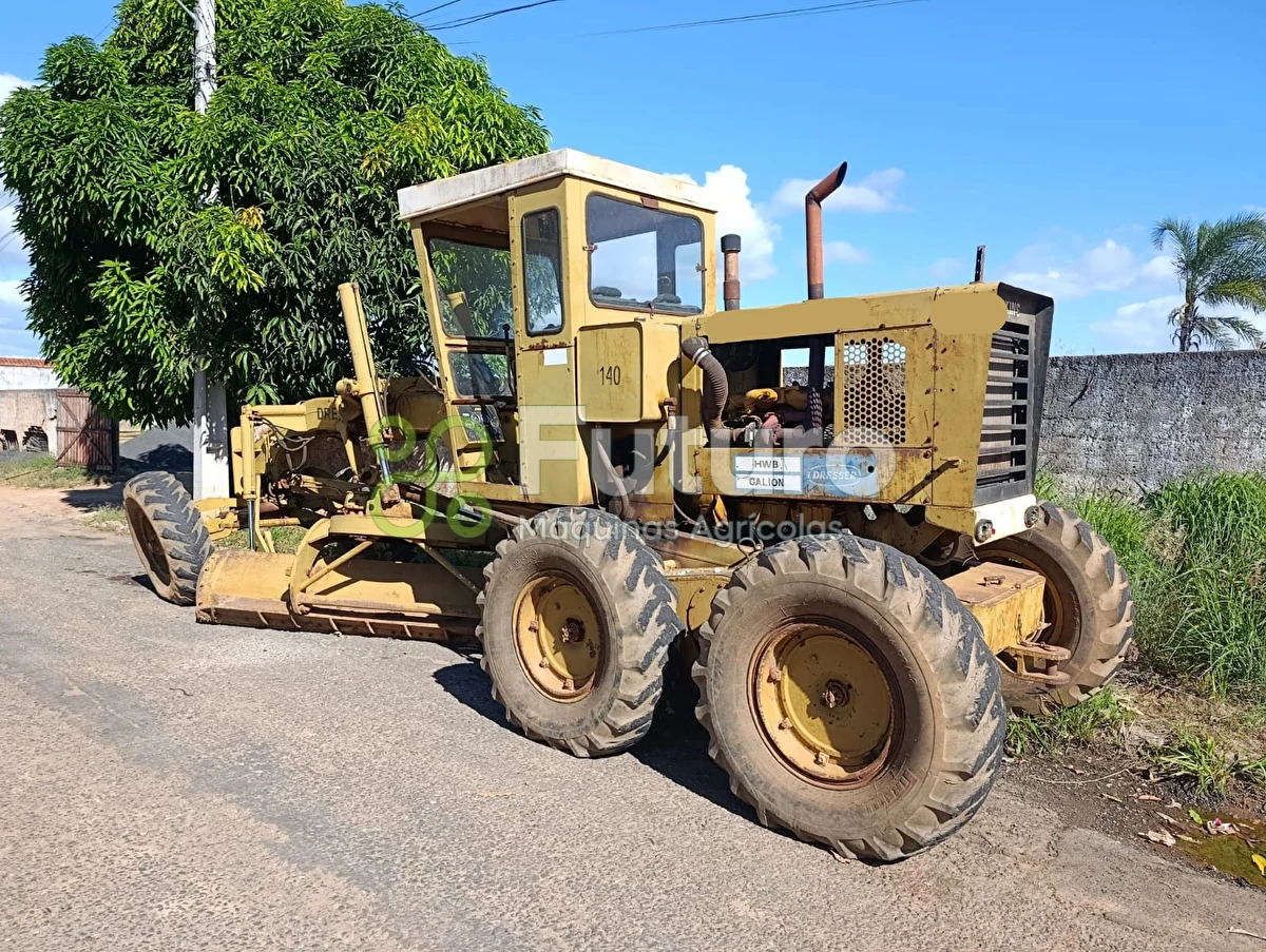 MOTONIVELADORA DRESSER HWB ANO 1979 - Futuro Máquinas Agrícolas