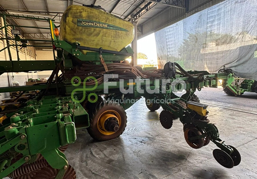 PLANTADEIRA JOHN DEERE DB 40 ANO 2019 - Futuro Máquinas Agrícolas