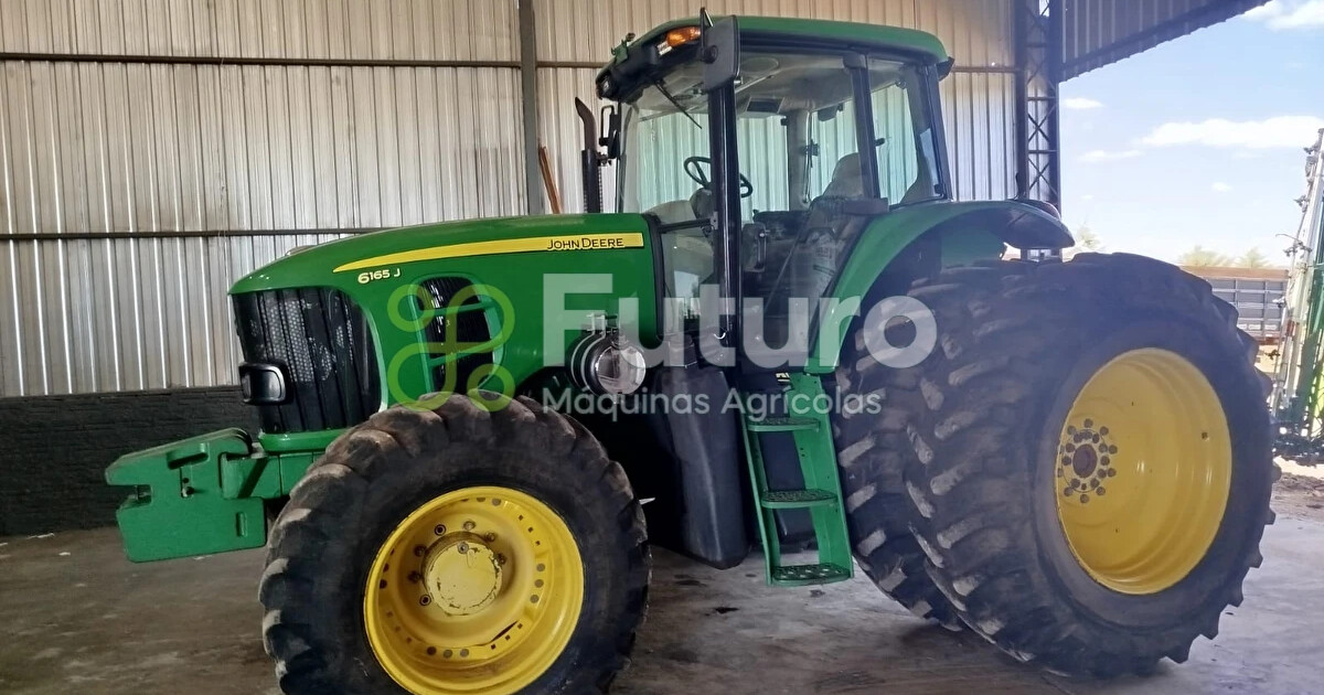 TRATOR JOHN DEERE 6165J ANO 2012 - Futuro Máquinas Agrícolas