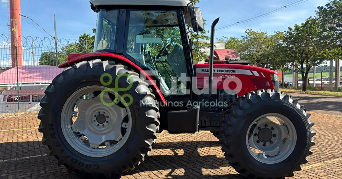 TRATOR MASSEY FERGUSON 4292 ANO 2015 - Futuro Máquinas Agrícolas