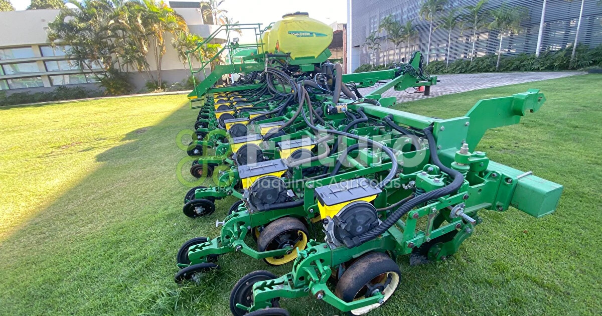 PLANTADEIRA JOHN DEERE DB 40 ANO 2019 - Futuro Máquinas Agrícolas