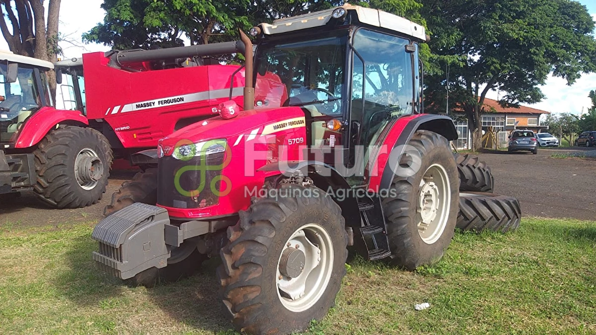 TRATOR MASSEY FERGUSON 5709 ANO 2020 - Futuro Máquinas Agrícolas